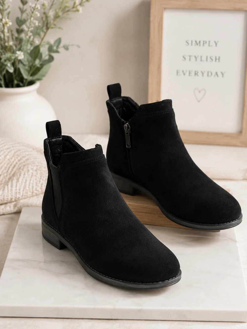 Propet Black Faux Suede Chelsea Ankle Boots Women’s Size 7 M Side Zip Comfort